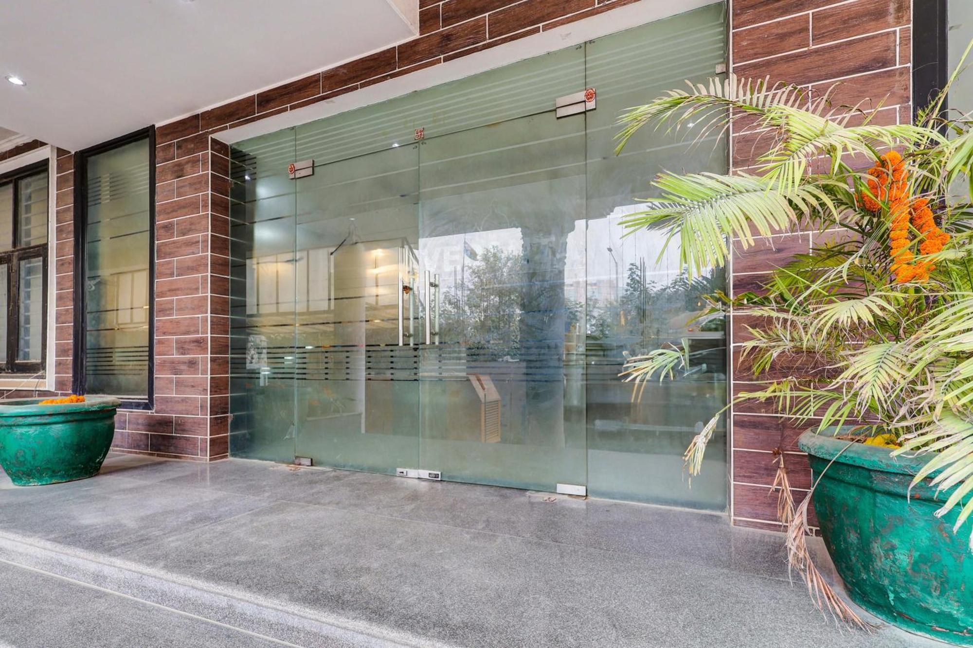 Super Townhouse Sector 38 Gurgaon Near Medanta Ξενοδοχείο Εξωτερικό φωτογραφία