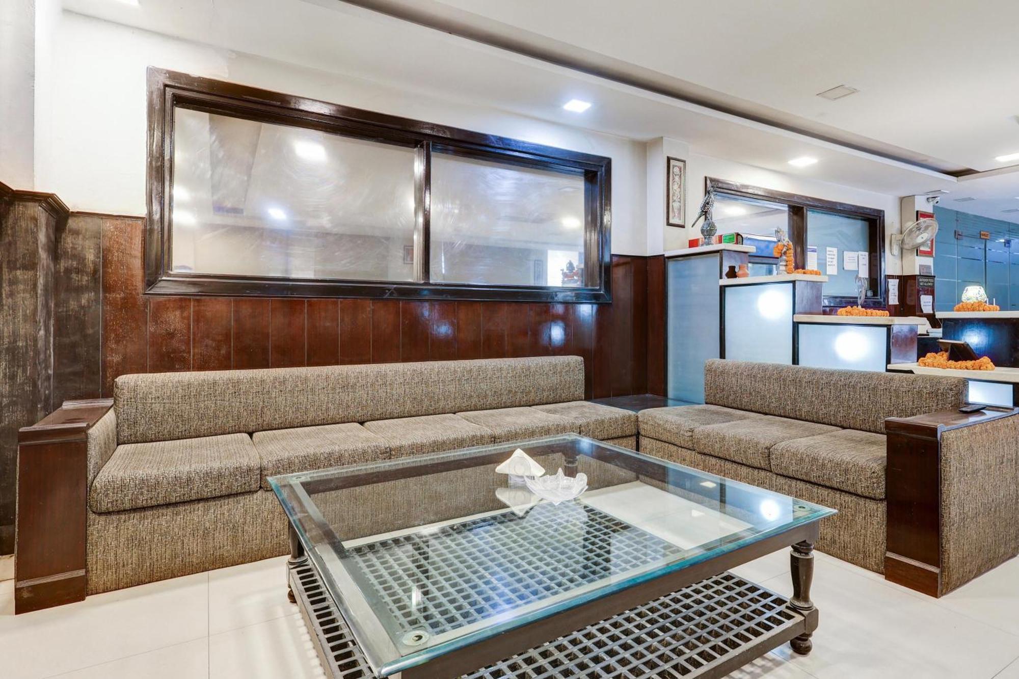 Super Townhouse Sector 38 Gurgaon Near Medanta Ξενοδοχείο Εξωτερικό φωτογραφία