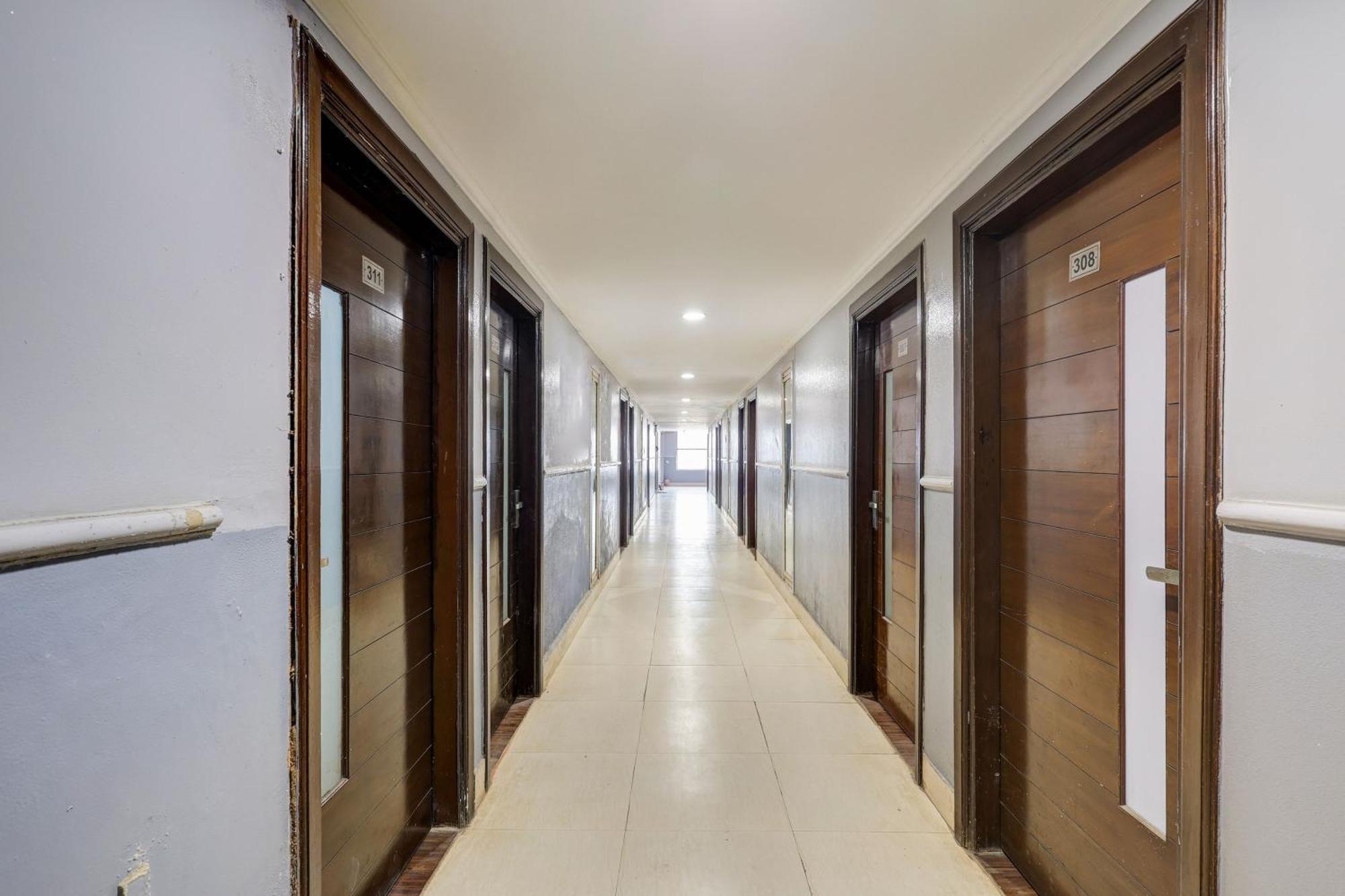 Super Townhouse Sector 38 Gurgaon Near Medanta Ξενοδοχείο Εξωτερικό φωτογραφία